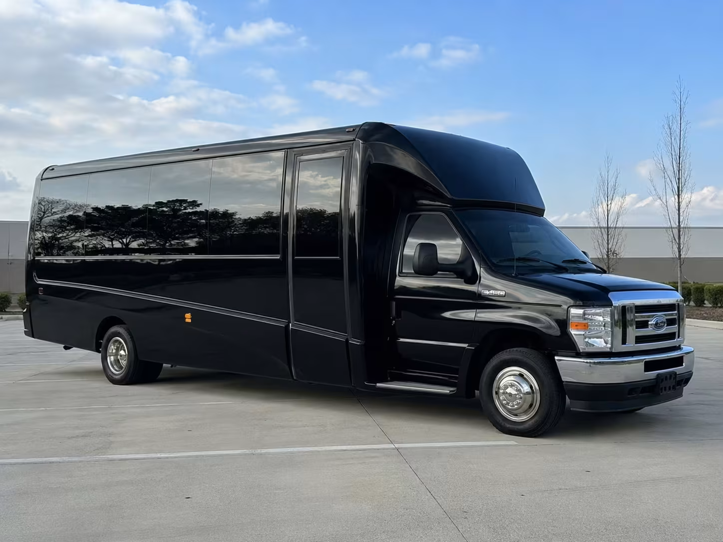 downey minibuses and charter buses for operations of any size